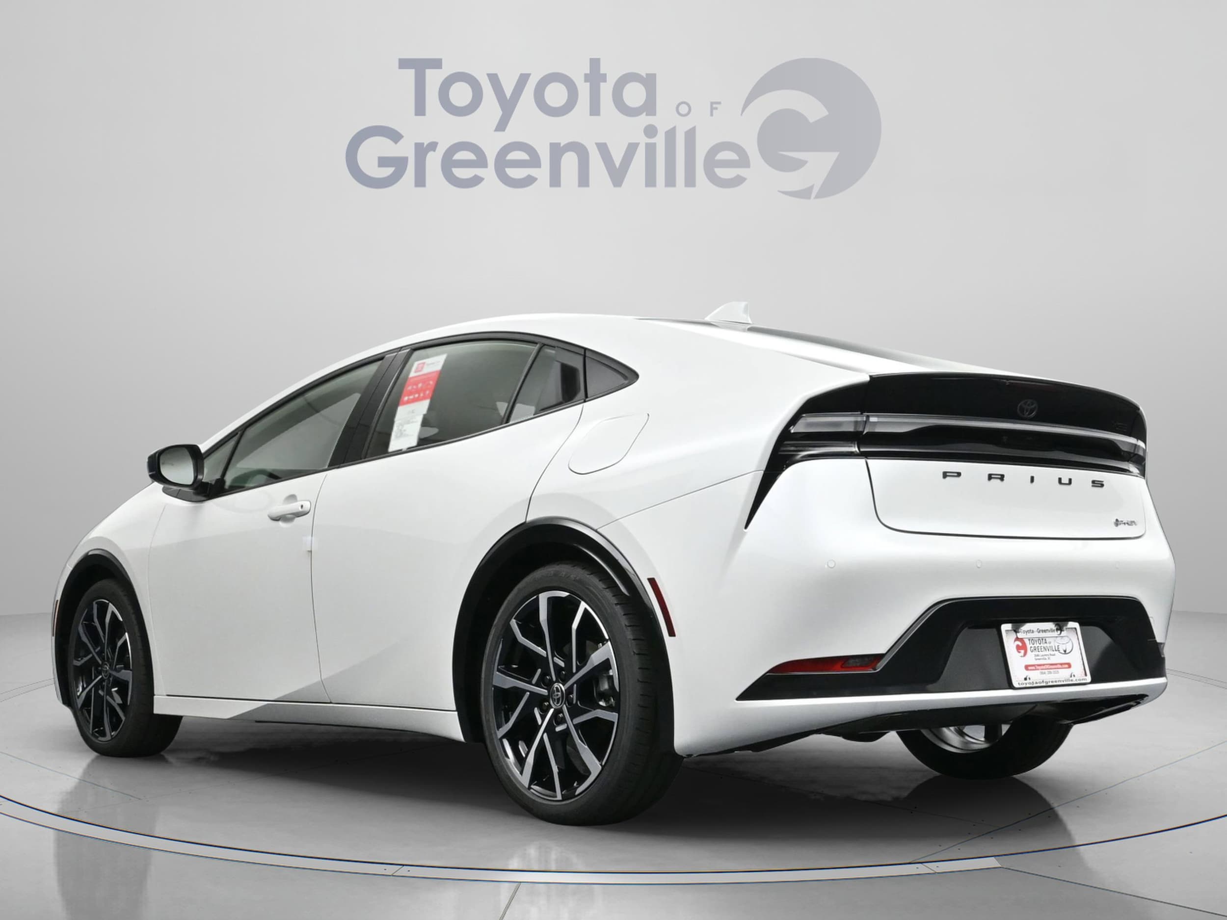 2025 Toyota Prius XSE - Photo 9