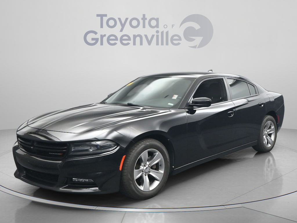 Used 2017 Dodge Charger SXT Sedan