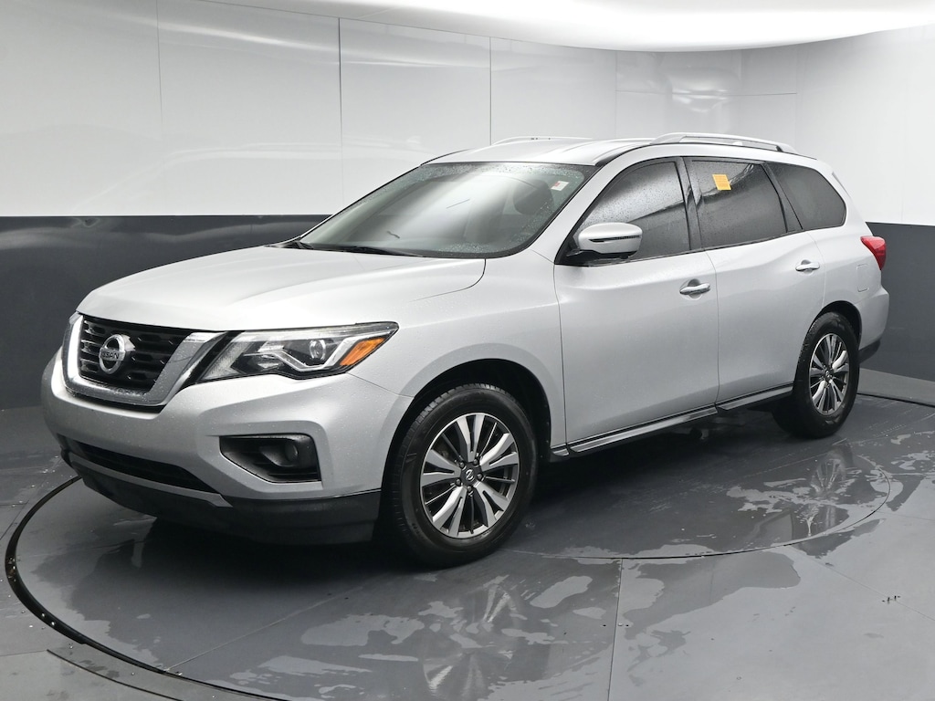 Used 2020 Nissan Pathfinder SL SUV