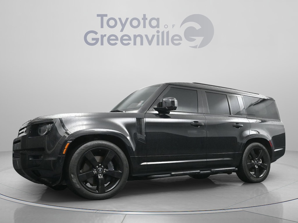 Used 2025 Land Rover Defender 130 X-Dynamic SE SUV