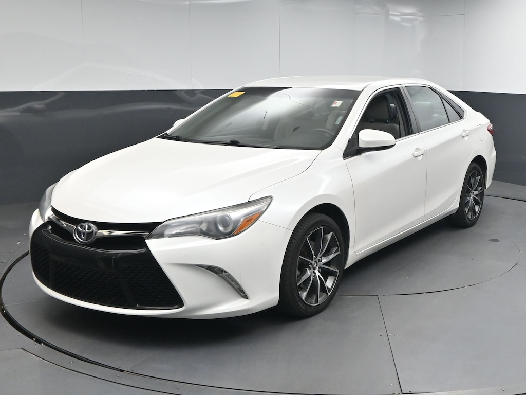 Used 2015 Toyota Camry XSE Sedan