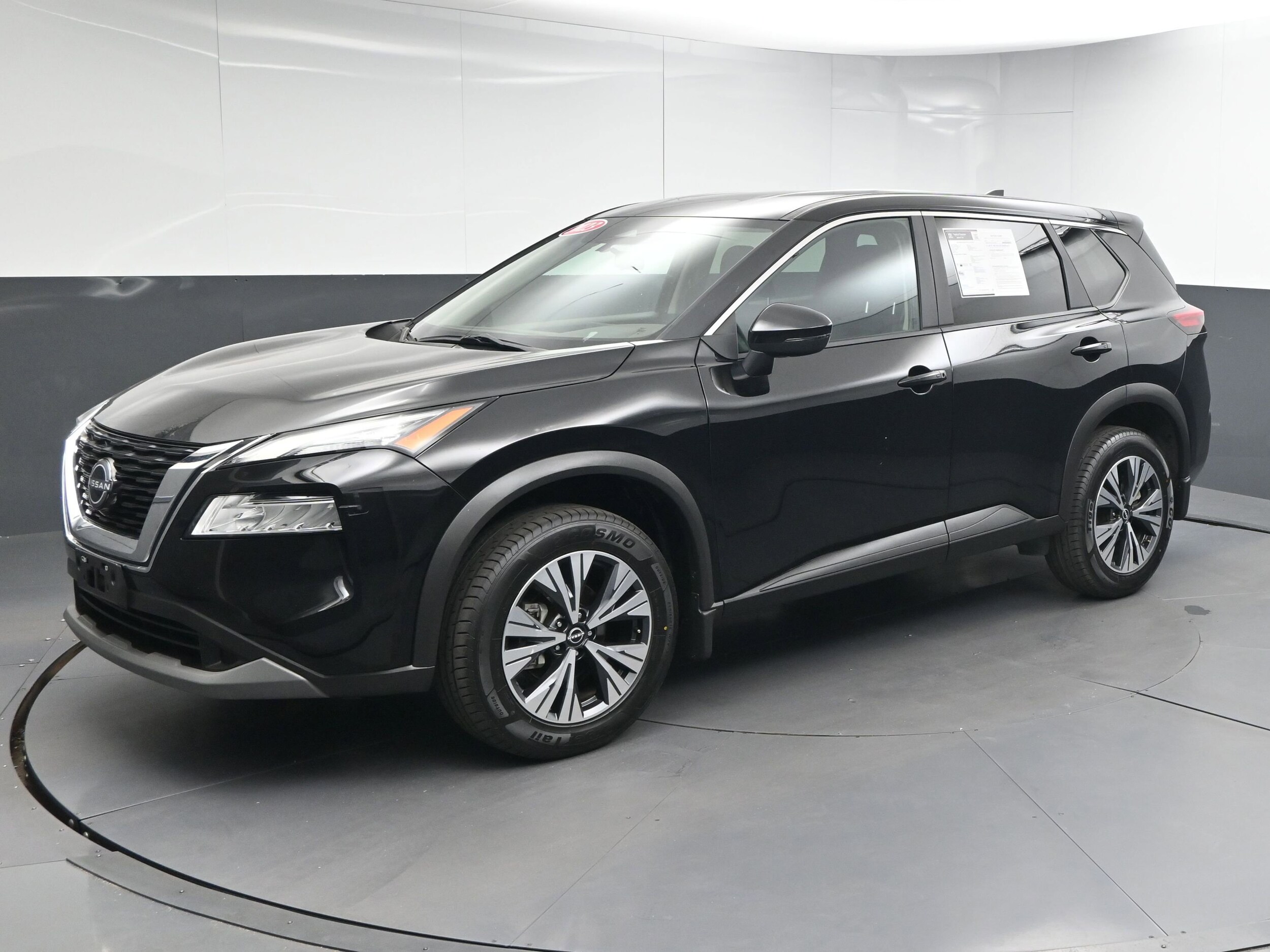 2023 Nissan Rogue SV photo 3