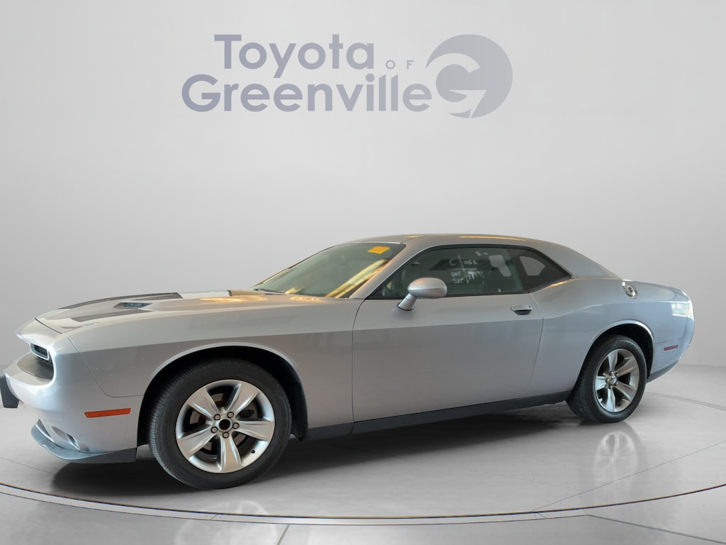 Used 2015 Dodge Challenger SXT Coupe