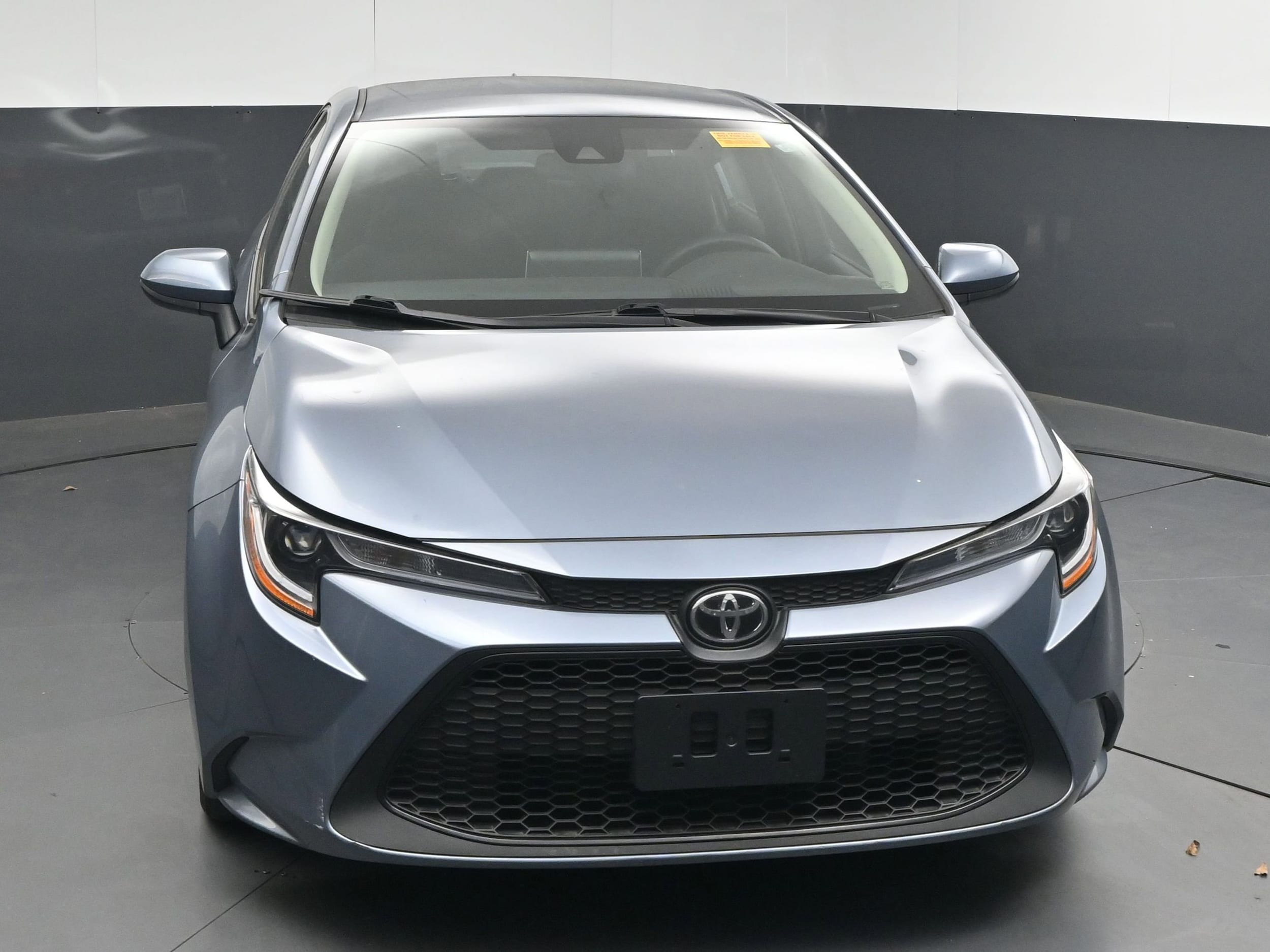 Used 2020 Toyota Corolla LE with VIN 5YFEPRAE5LP084777 for sale in Northfield, Minnesota