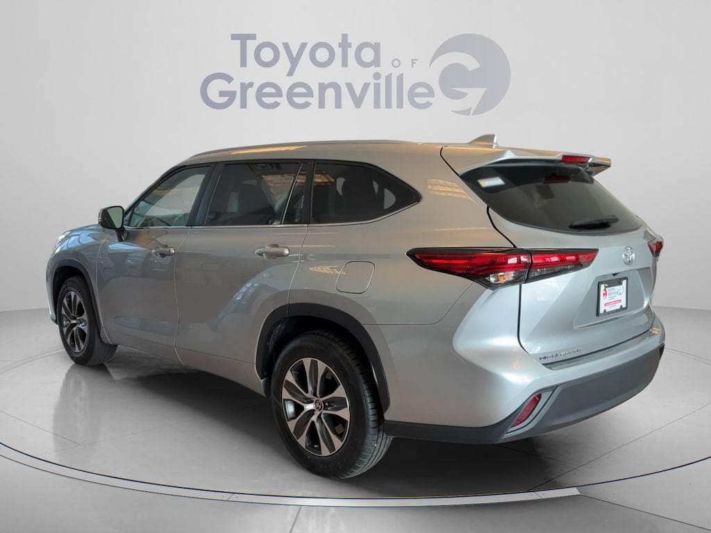 Used 2023 Toyota Highlander XLE SUV
