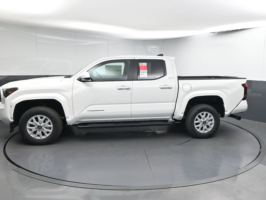 New 2025 Toyota Tacoma SR5 Truck Double Cab