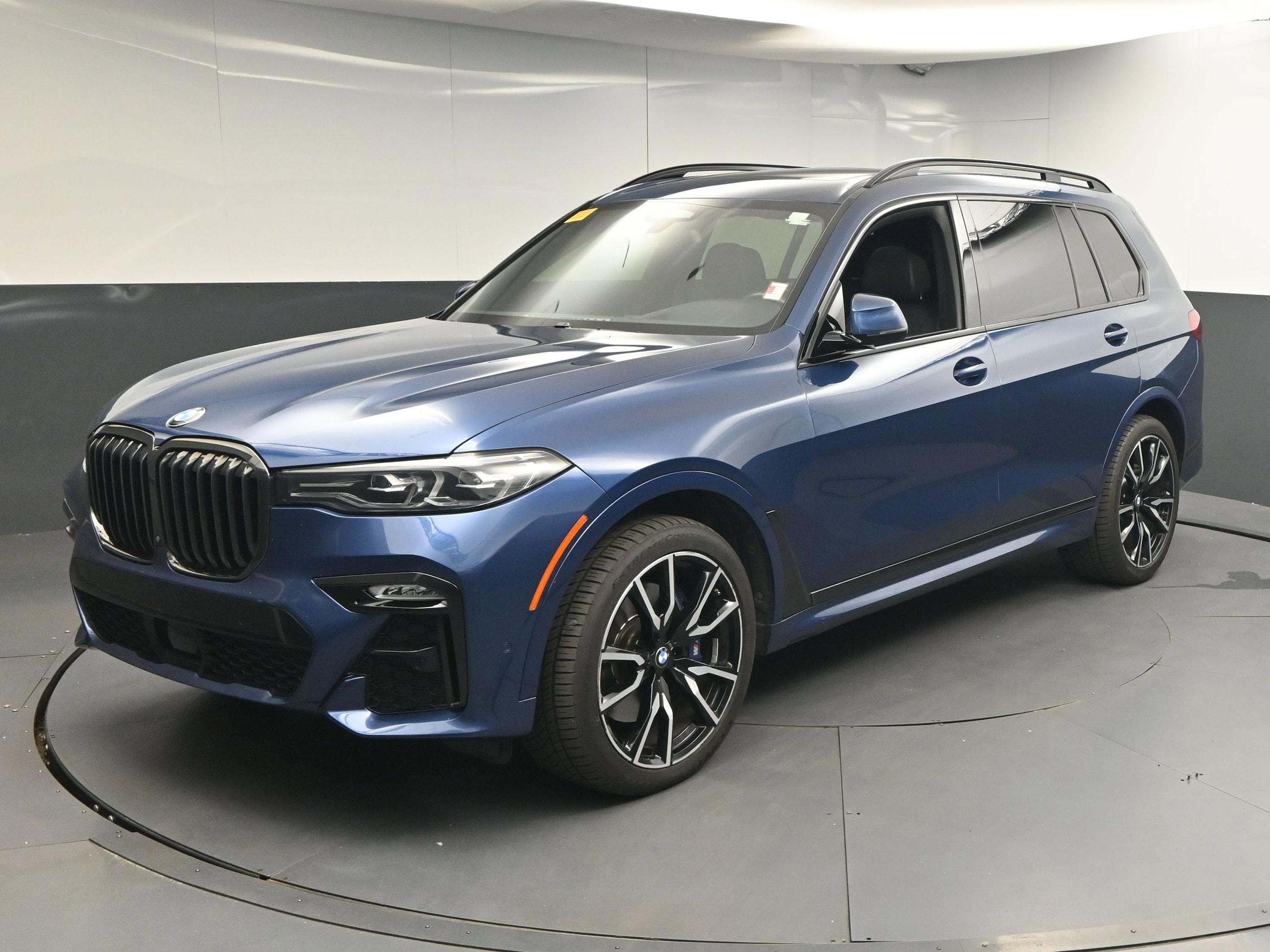 2019 BMW X7 xDrive50i's photo