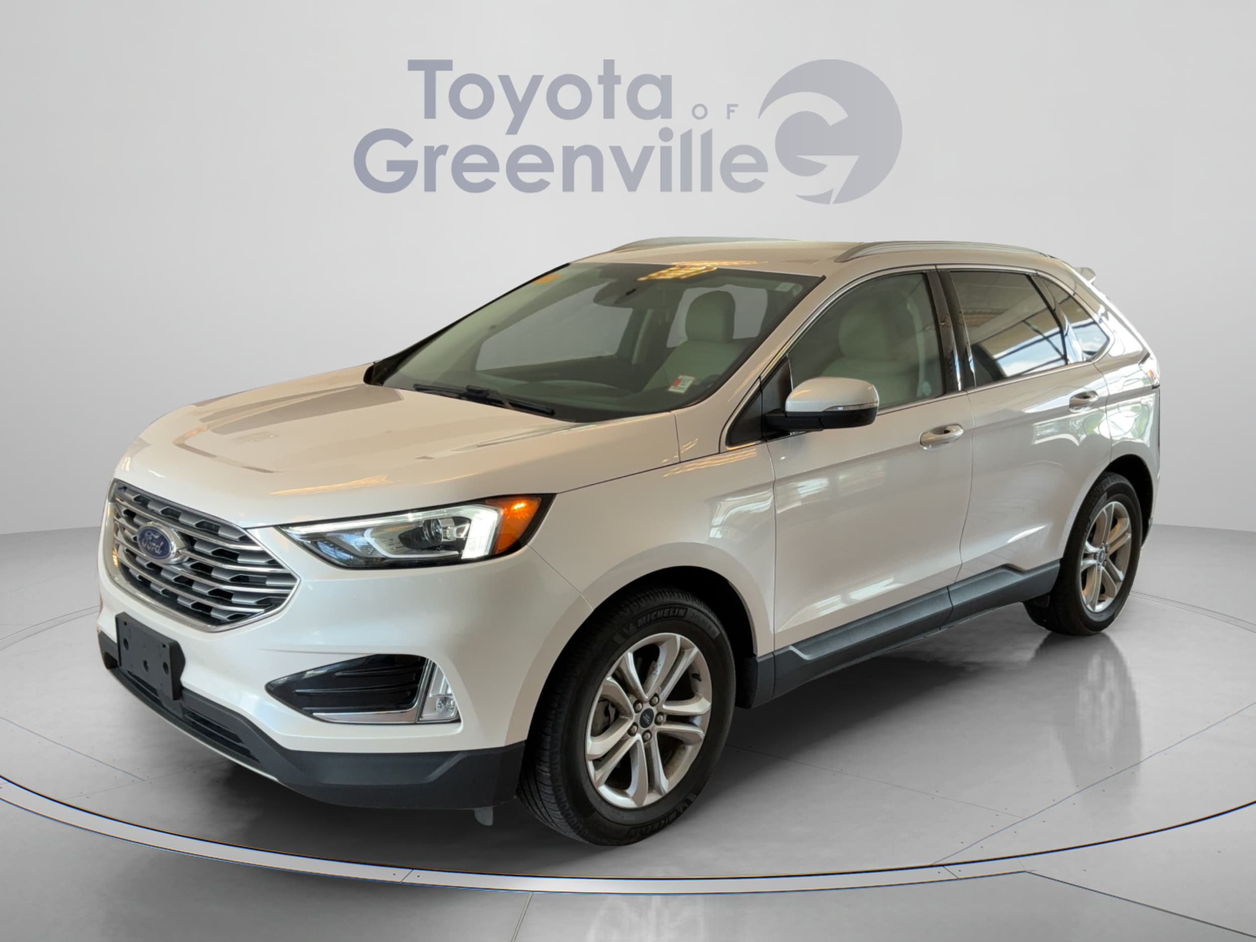 2019 Ford Edge SEL's photo