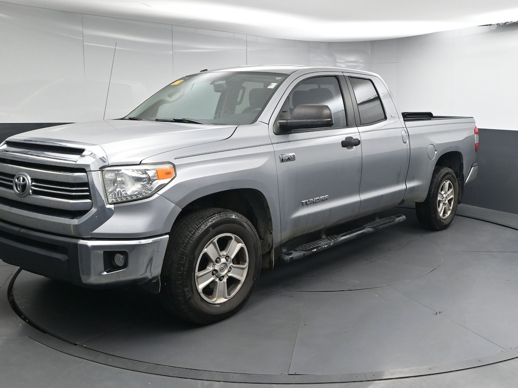 Used 2017 Toyota Tundra SR5 5.7L V8 w/FFV Truck Double Cab