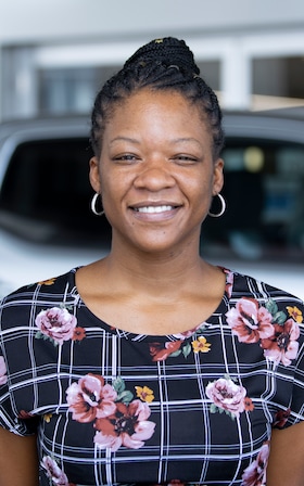Staff member Telana Norman from ID_bd626d970cc0