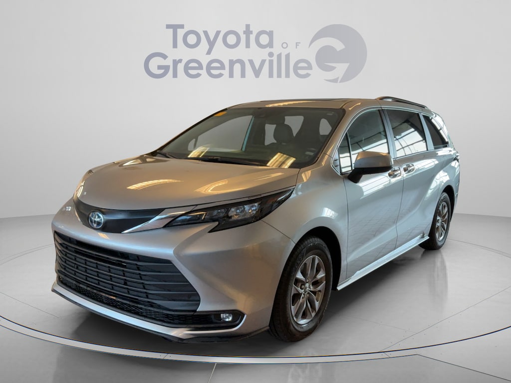 Certified 2025 Toyota Sienna XLE 8 Passenger Van Passenger Van