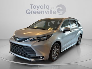 2025 Toyota Sienna XLE 8 Passenger Van Passenger Van