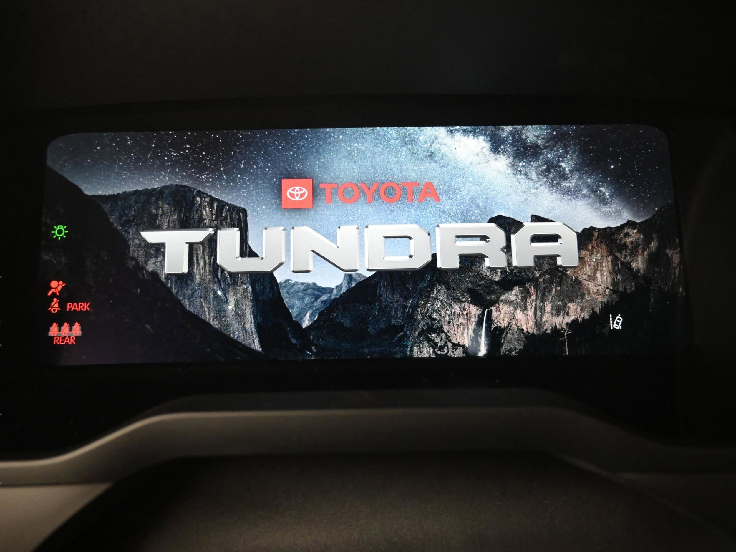 2026 Toyota Tundra Limited - Photo 25