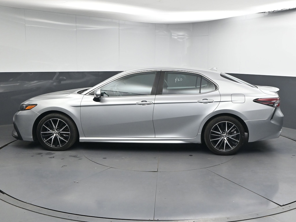 Used 2021 Toyota Camry SE Nightshade Sedan