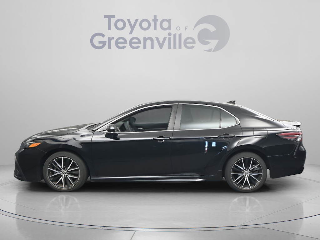 Used 2023 Toyota Camry SE Sedan