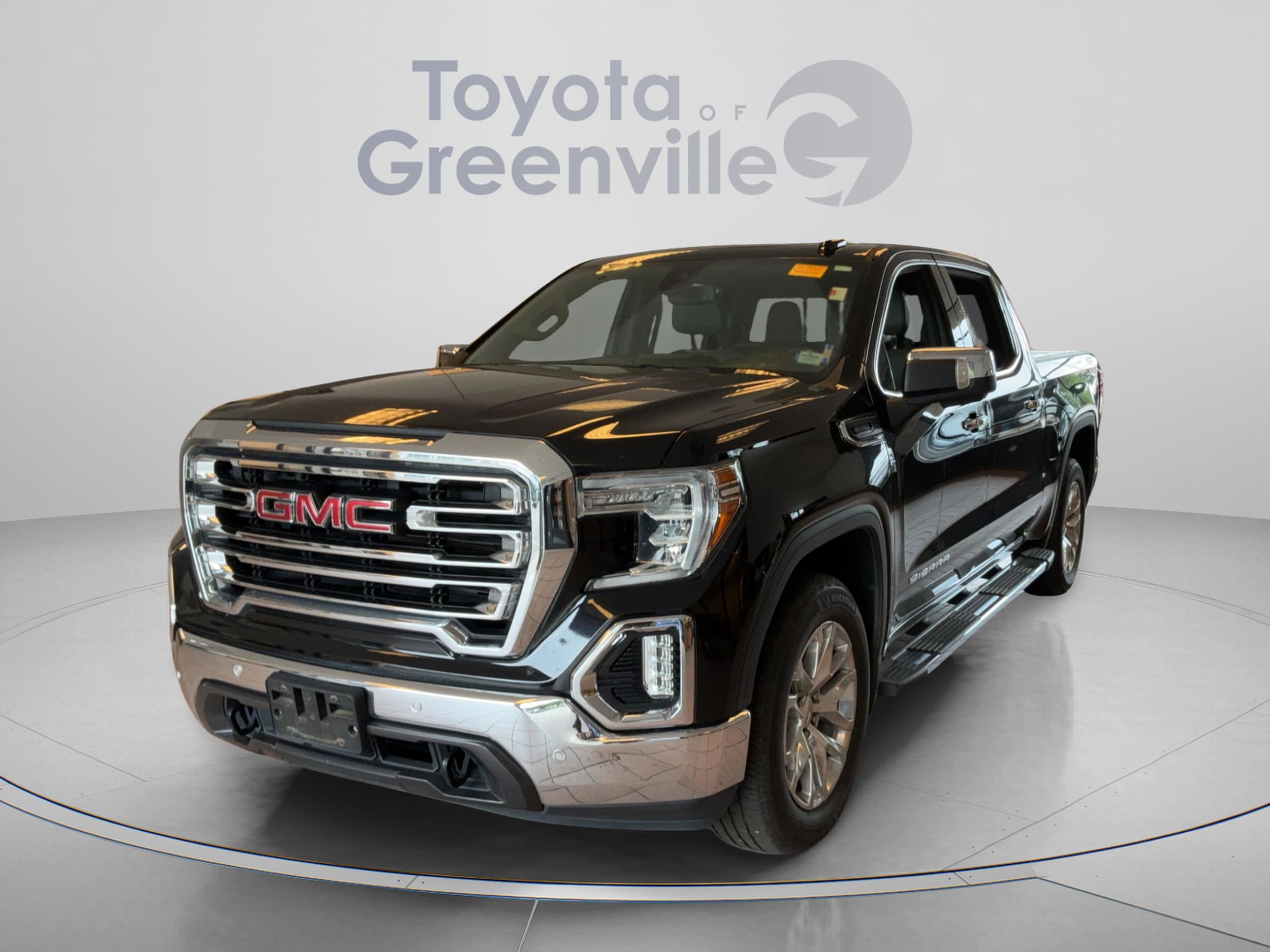 2021 GMC Sierra 4WD Crew Cab Short Box SLT's photo