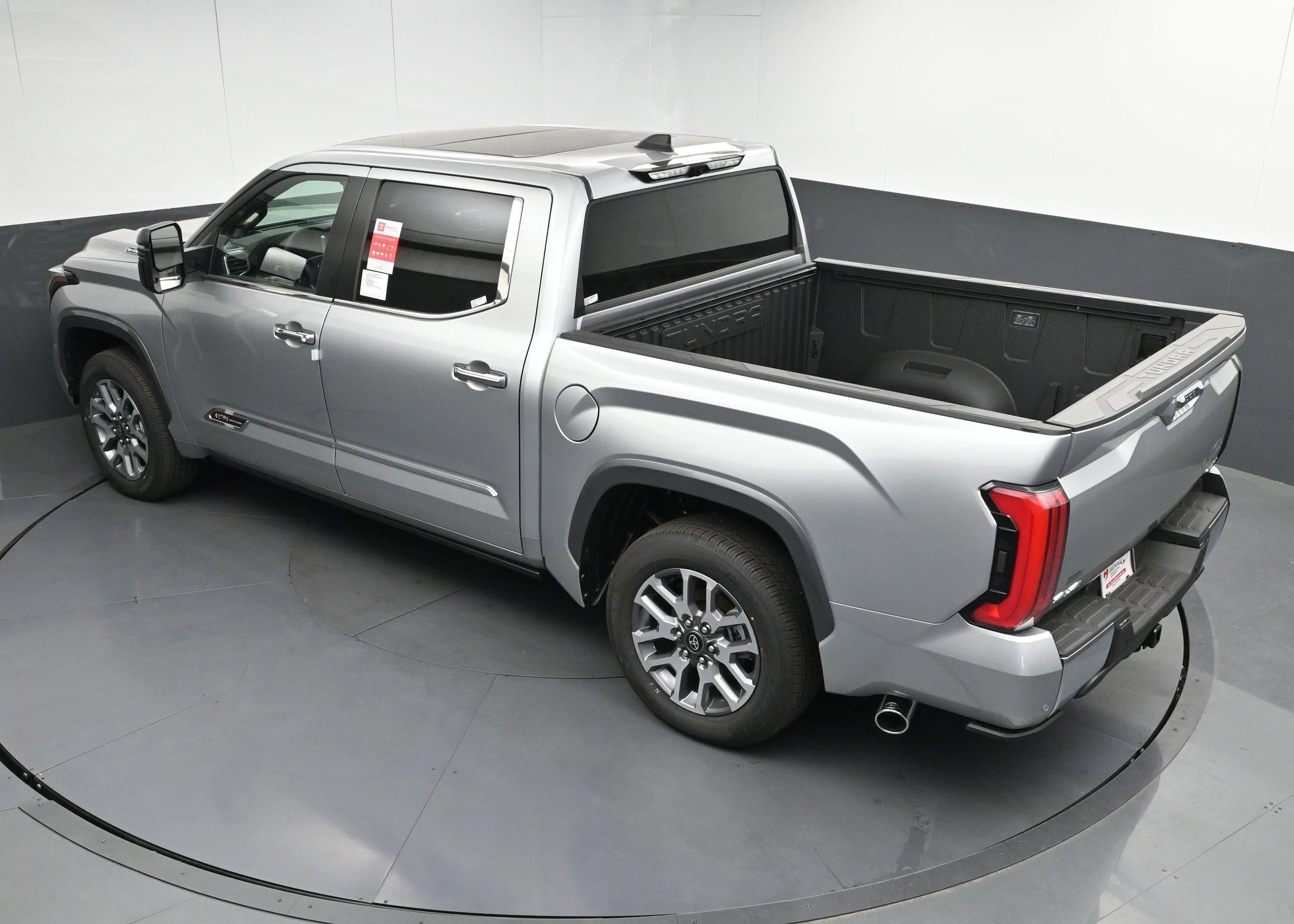 2025 Toyota Tundra 1794 Edition - Photo 23