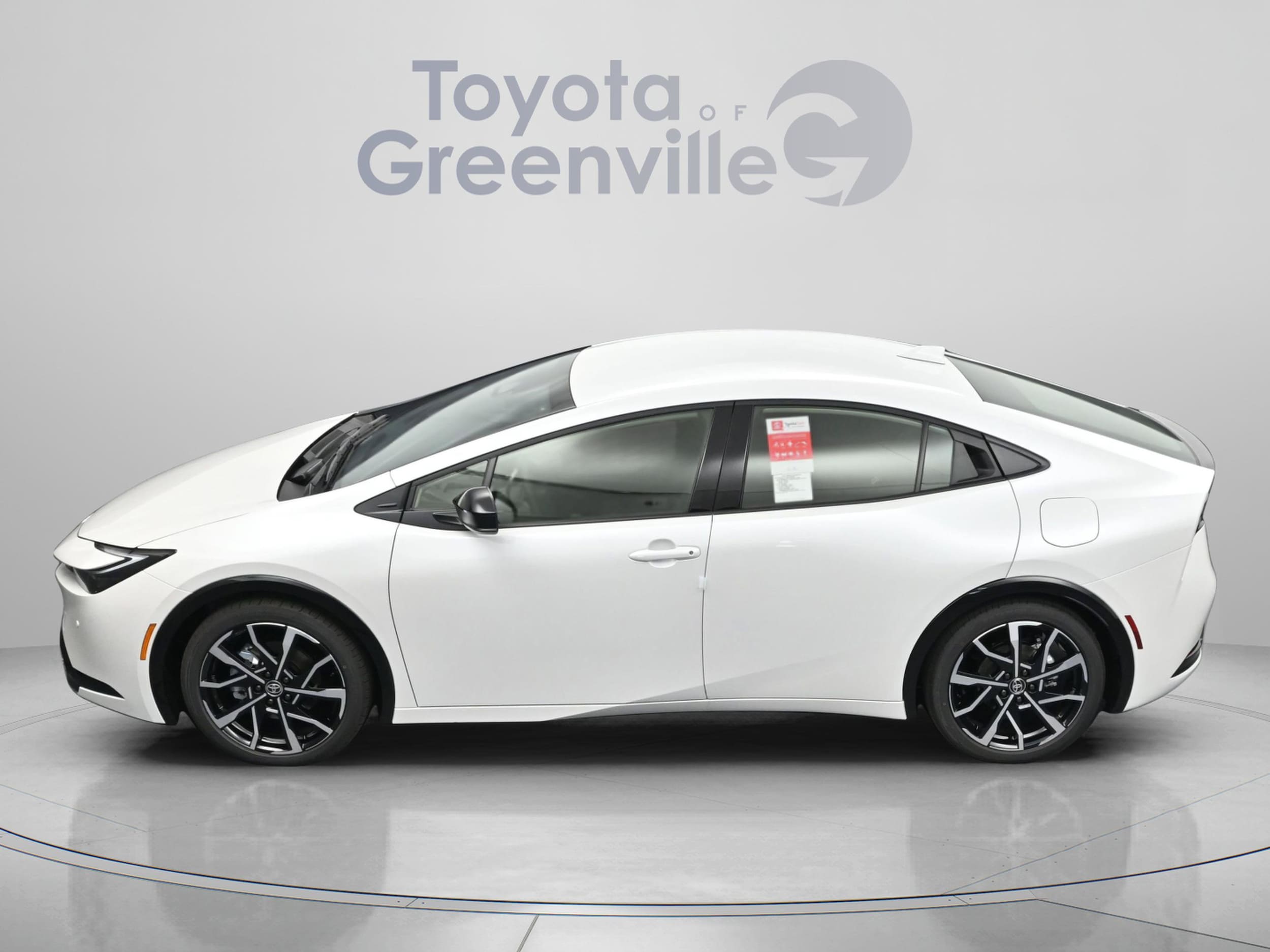 2025 Toyota Prius XSE - Photo 5