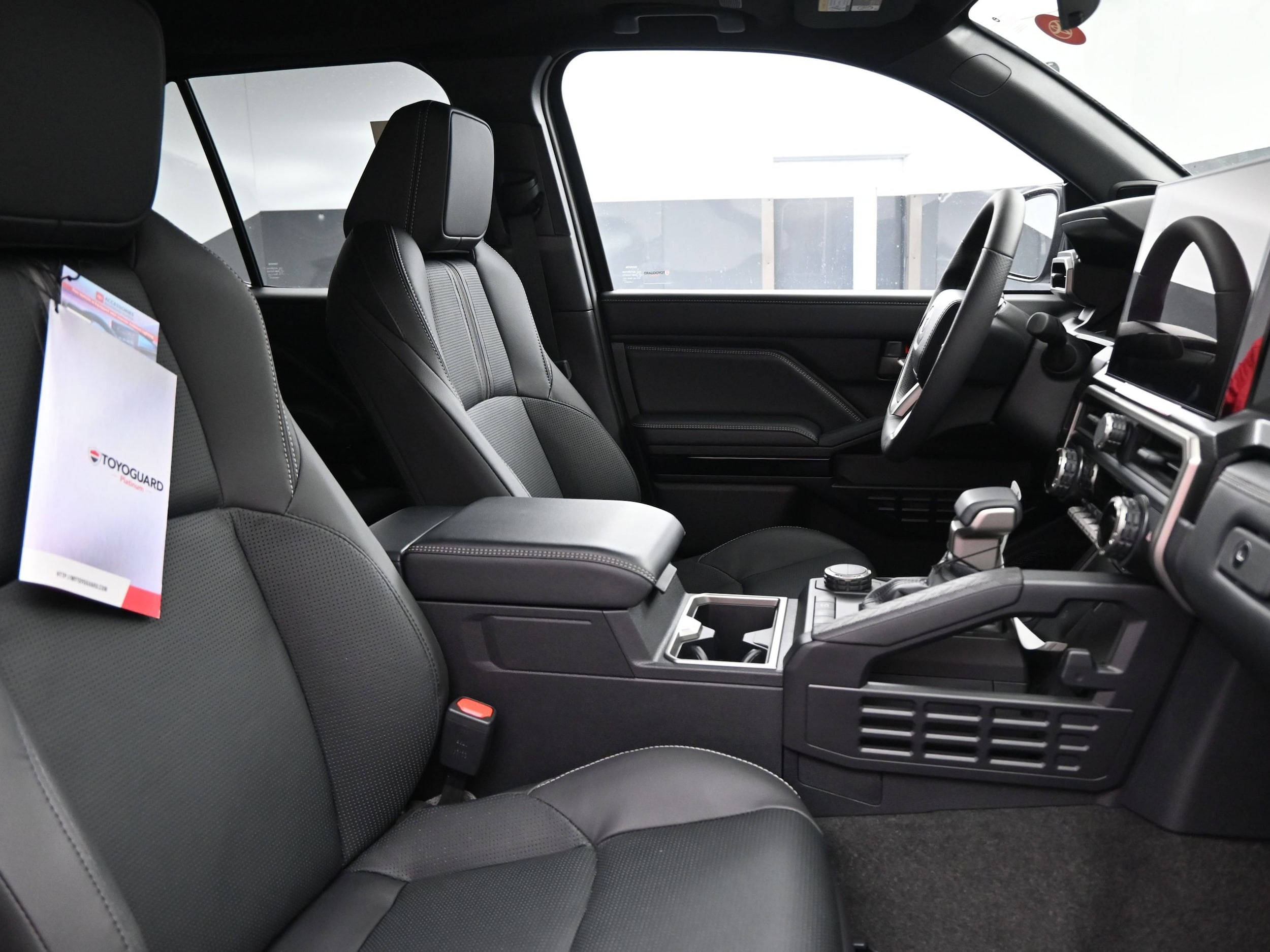 2025 Toyota 4Runner Limited - Photo 21