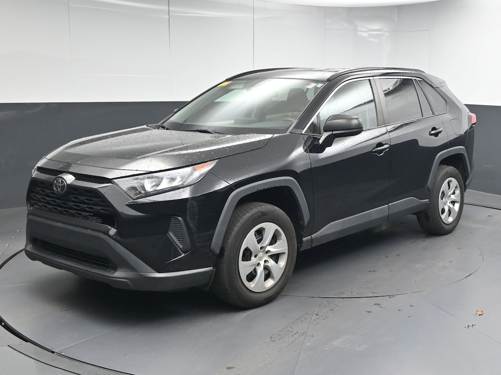 Used 2021 Toyota RAV4 LE SUV
