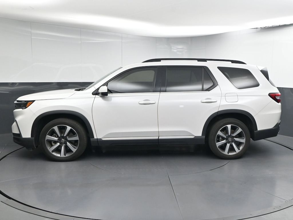 Used 2023 Honda Pilot Elite SUV