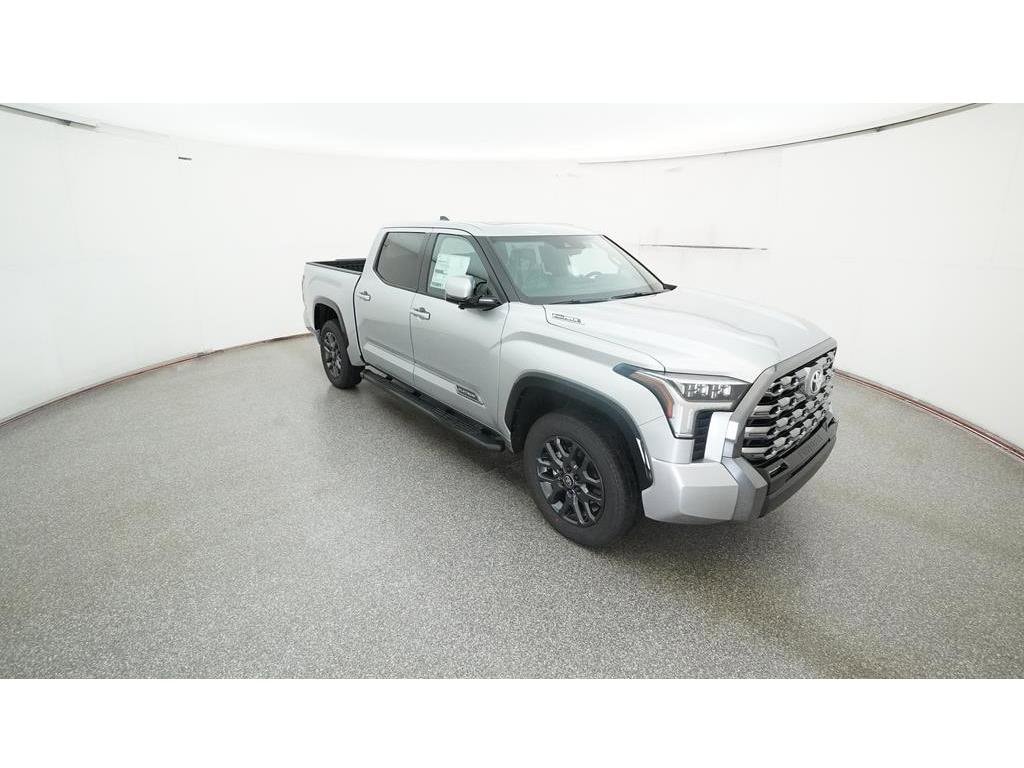 2025 Toyota Tundra Platinum - Photo 13