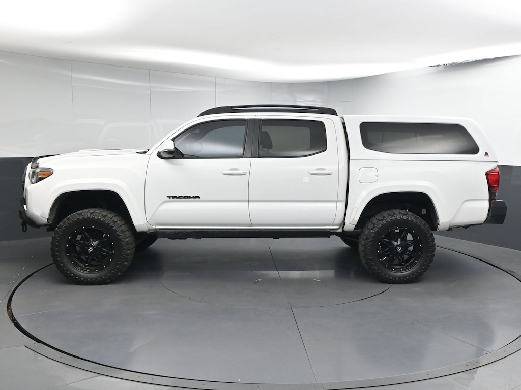 Used 2016 Toyota Tacoma Truck Double Cab