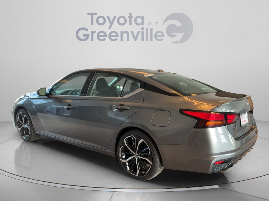 Used 2024 Nissan Altima 2.5 SR Sedan