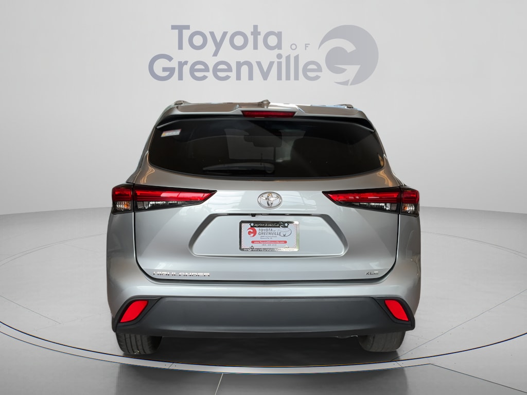 Used 2023 Toyota Highlander XLE SUV