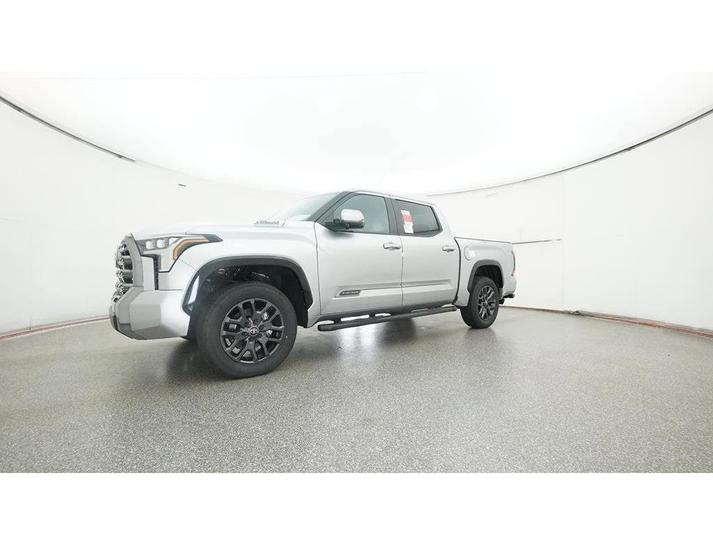 2025 Toyota Tundra Platinum - Photo 17