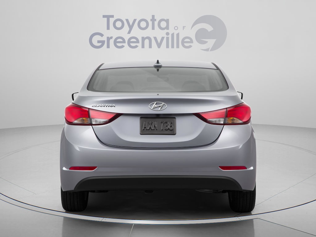 Used 2016 Hyundai Elantra SE Sedan