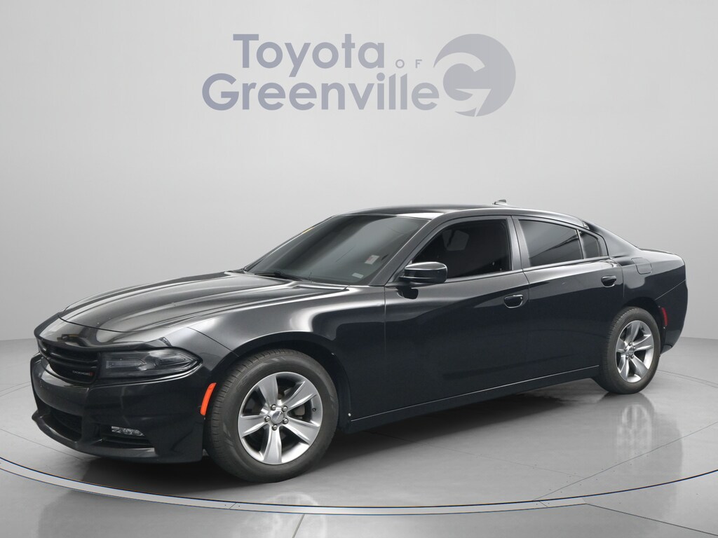 Used 2017 Dodge Charger SXT Sedan