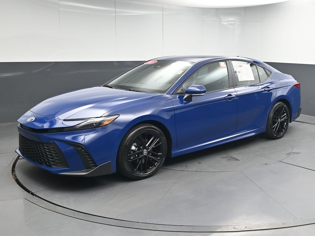 Certified 2025 Toyota Camry SE Sedan