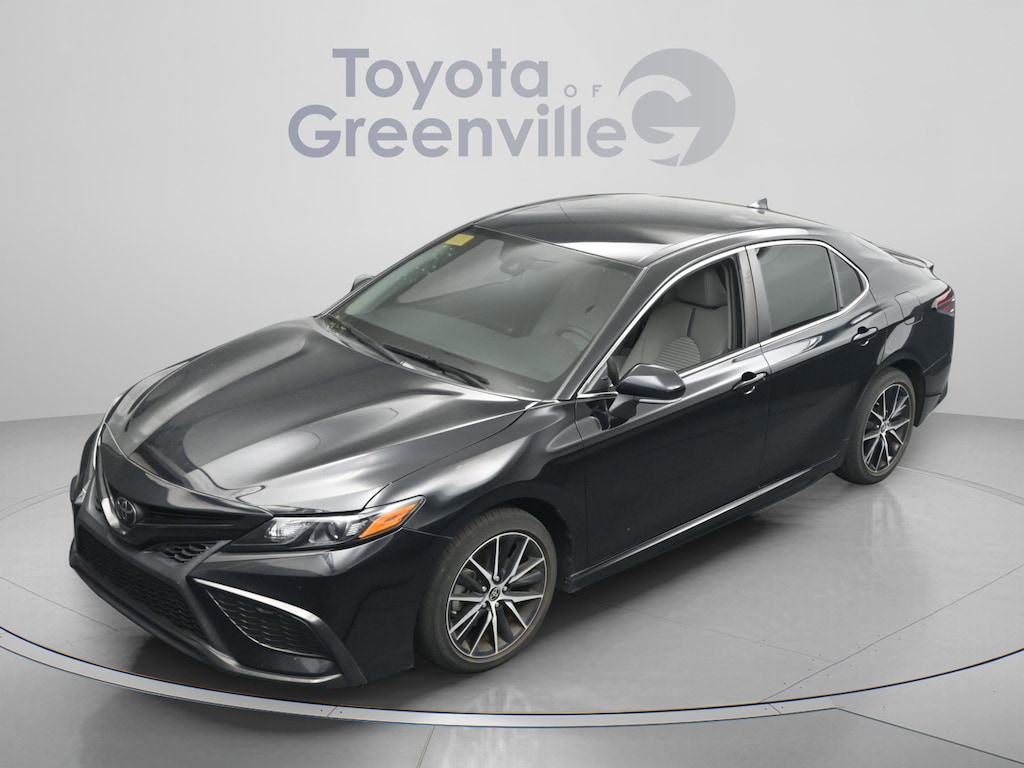 Used 2023 Toyota Camry SE Sedan