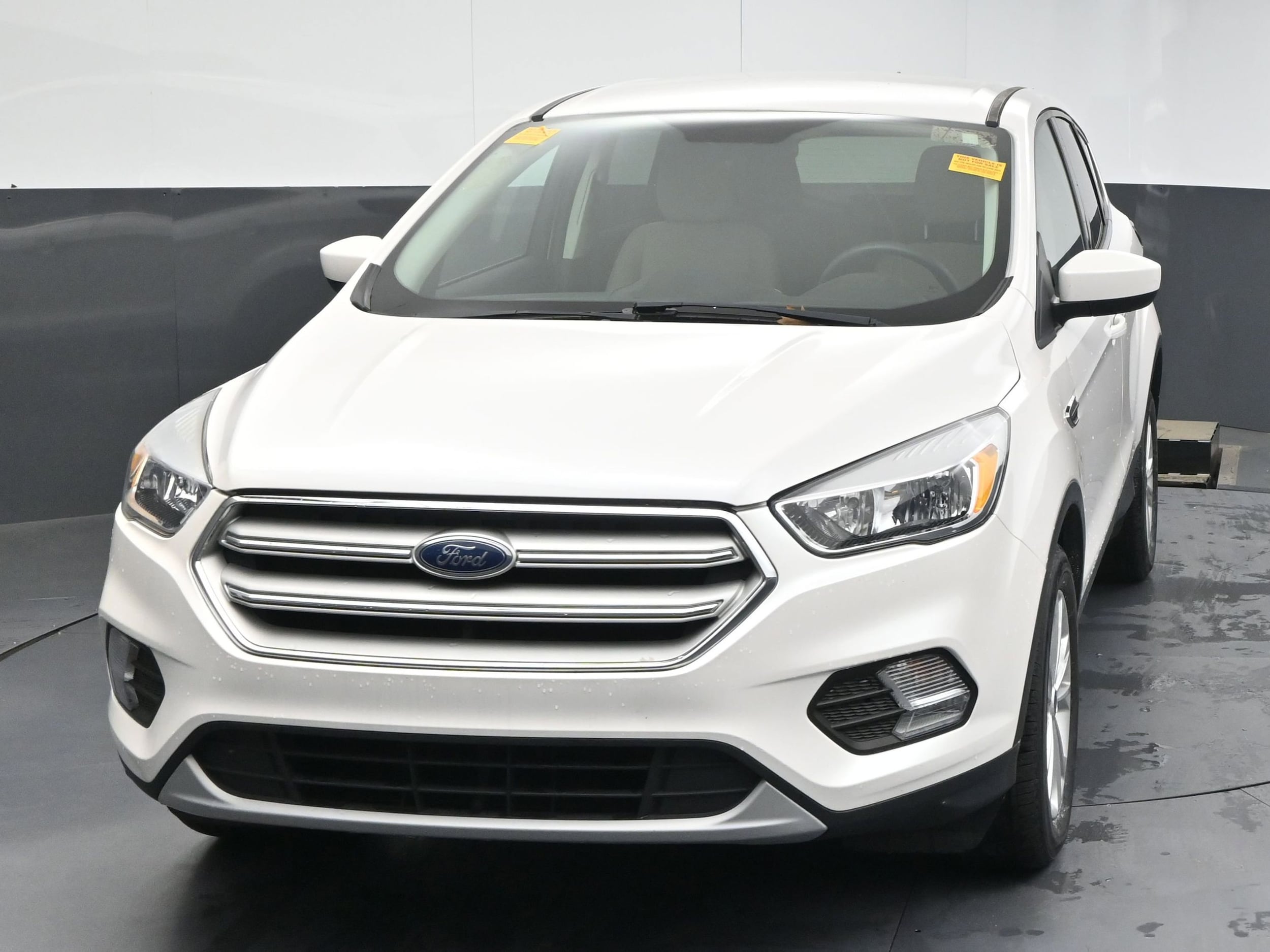 Used 2019 Ford Escape SE with VIN 1FMCU9GD7KUB24837 for sale in Greenville, SC