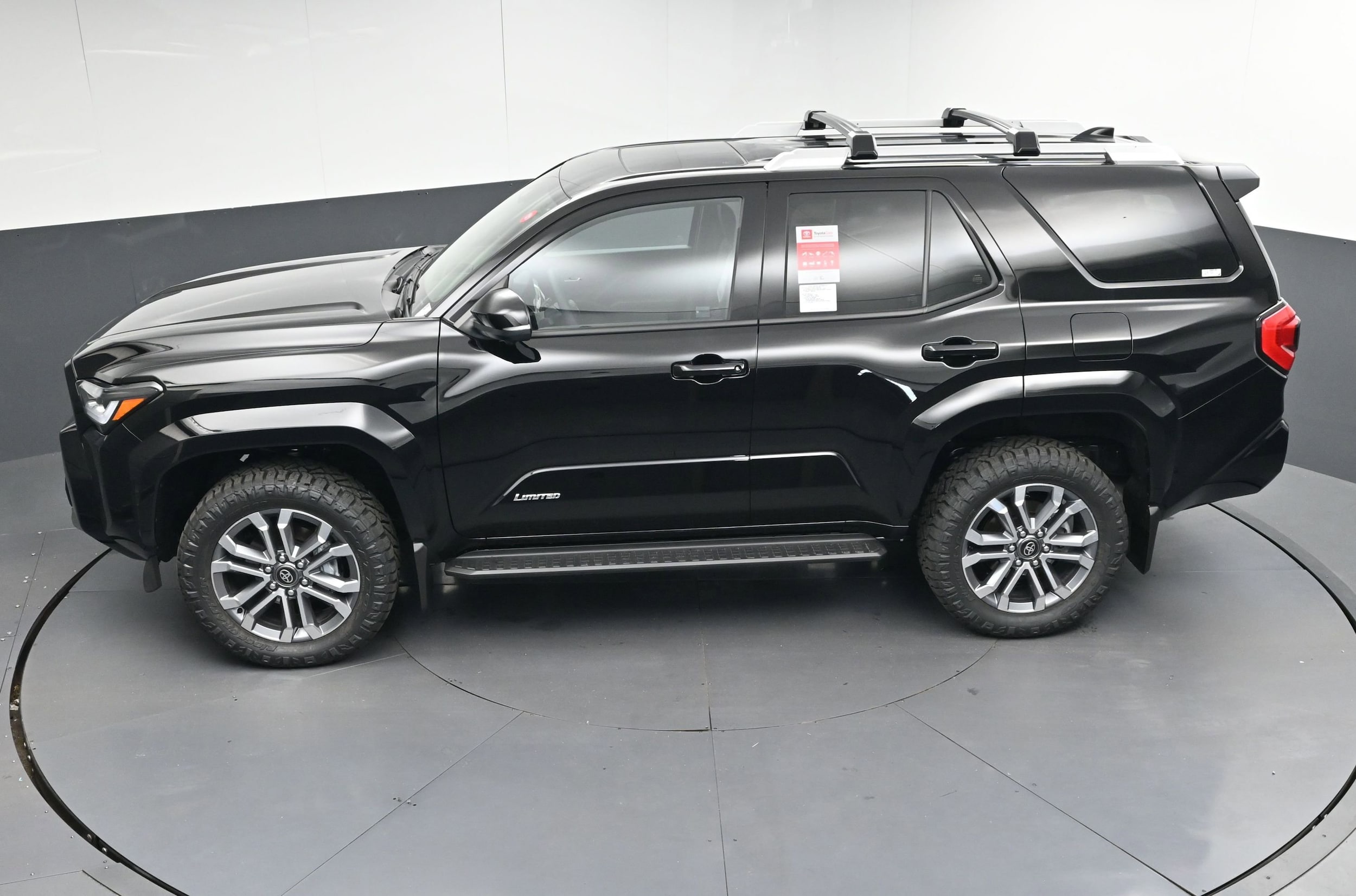 2025 Toyota 4Runner Limited - Photo 37