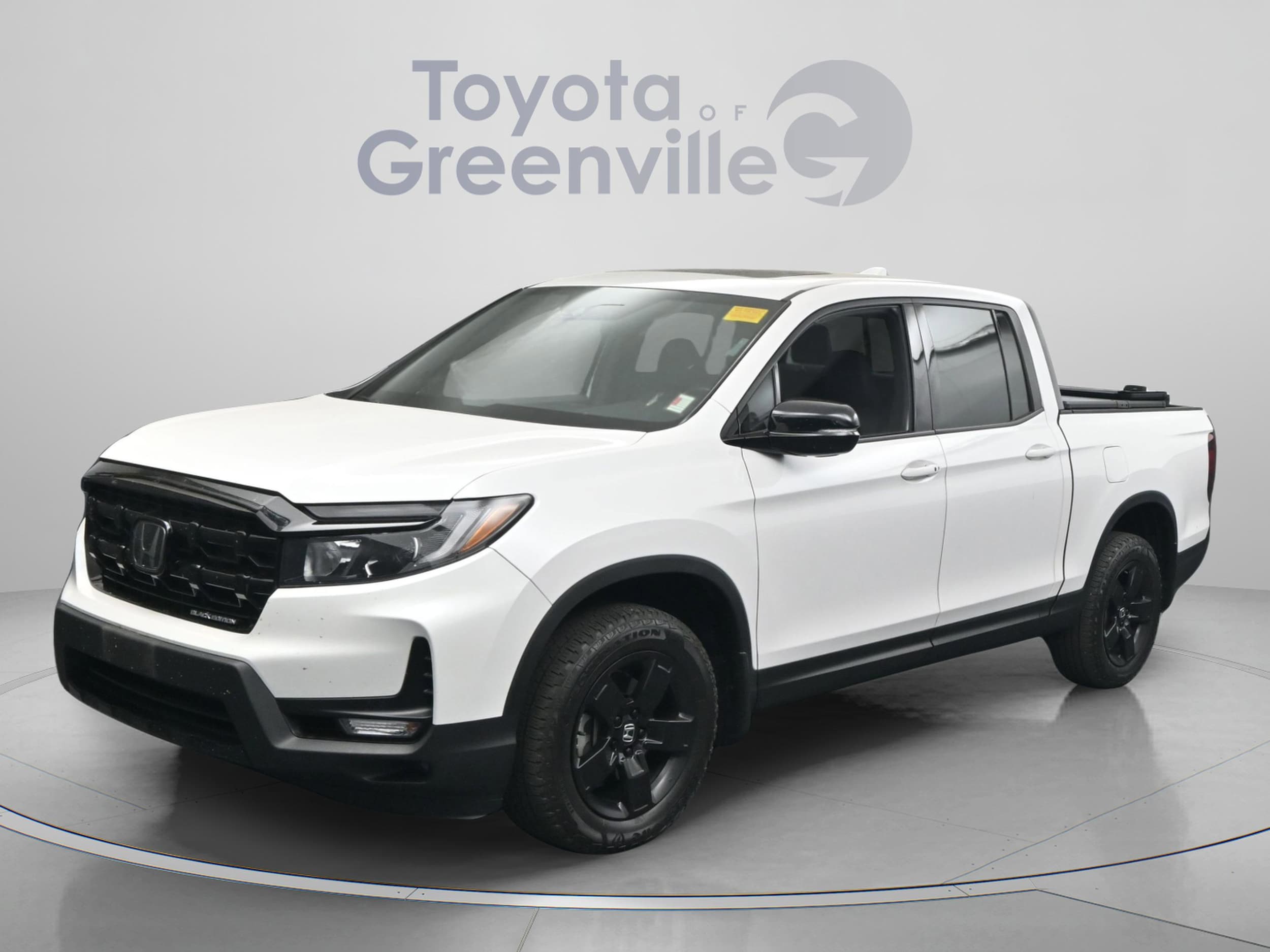 2024 Honda Ridgeline Black Edition's photo