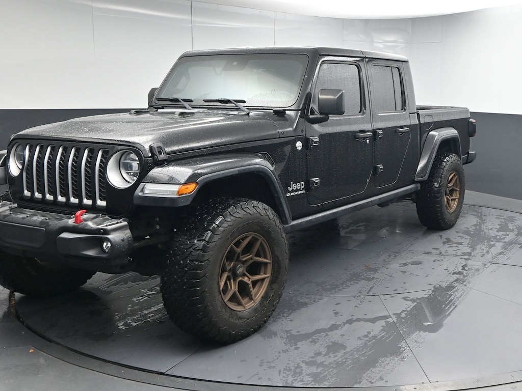 Used 2020 Jeep Gladiator Overland Truck Crew Cab