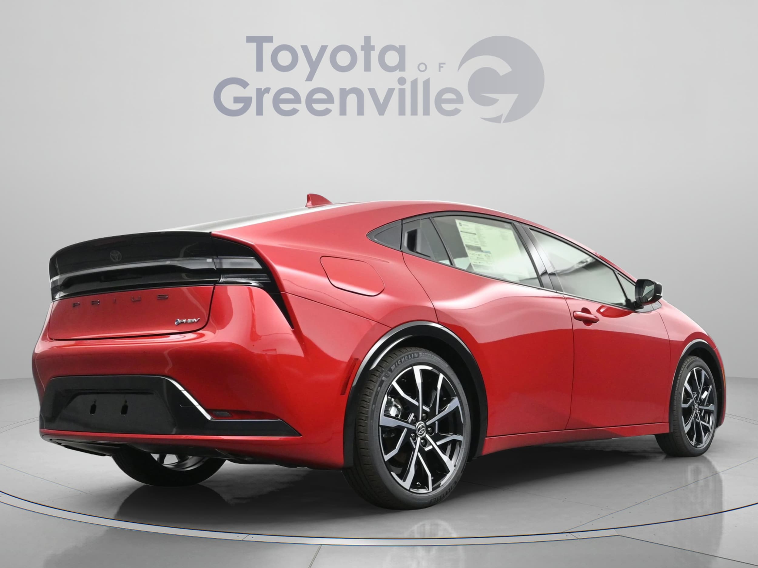 2025 Toyota Prius XSE - Photo 13