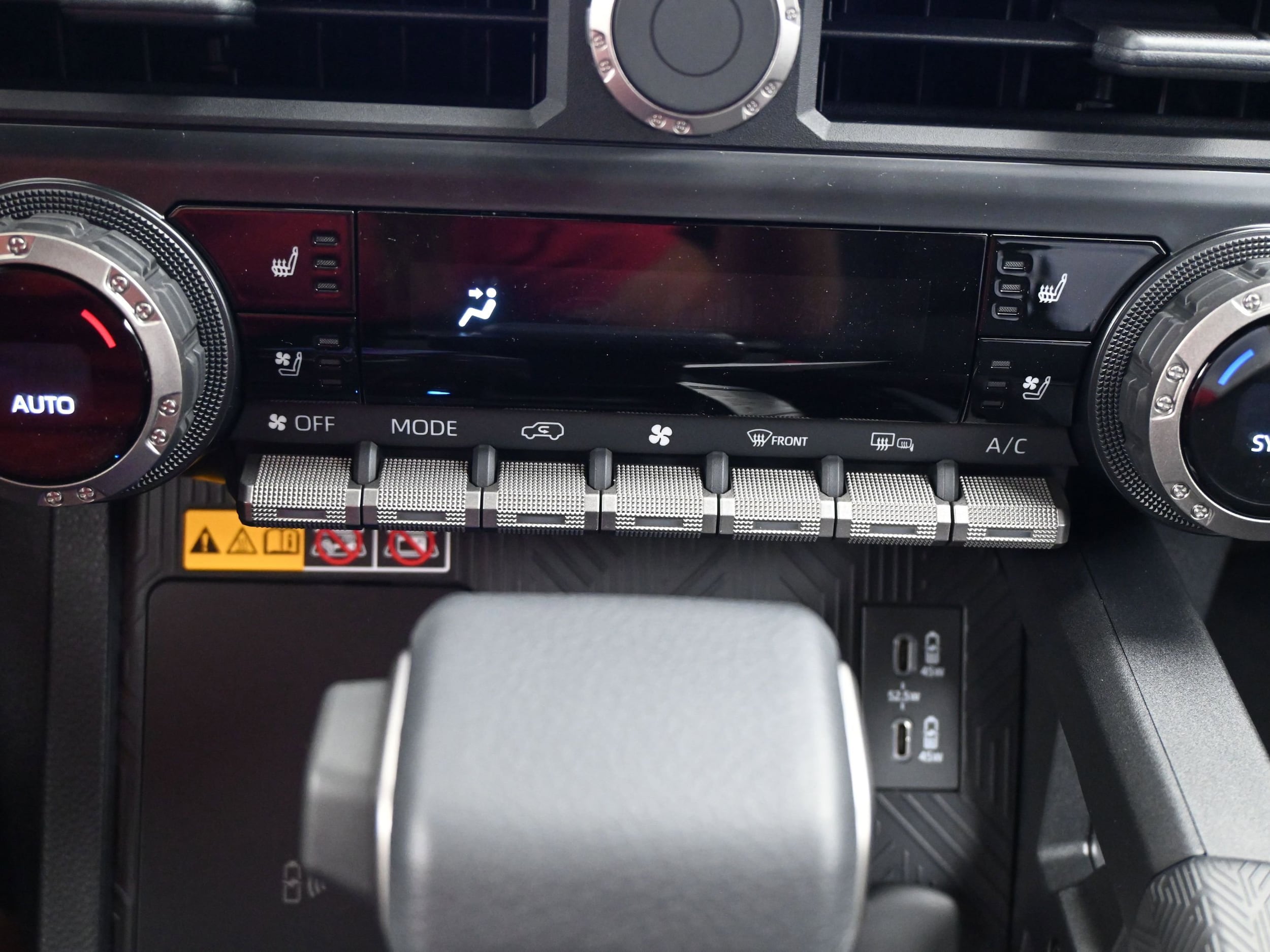 2025 Toyota 4Runner Limited - Photo 11