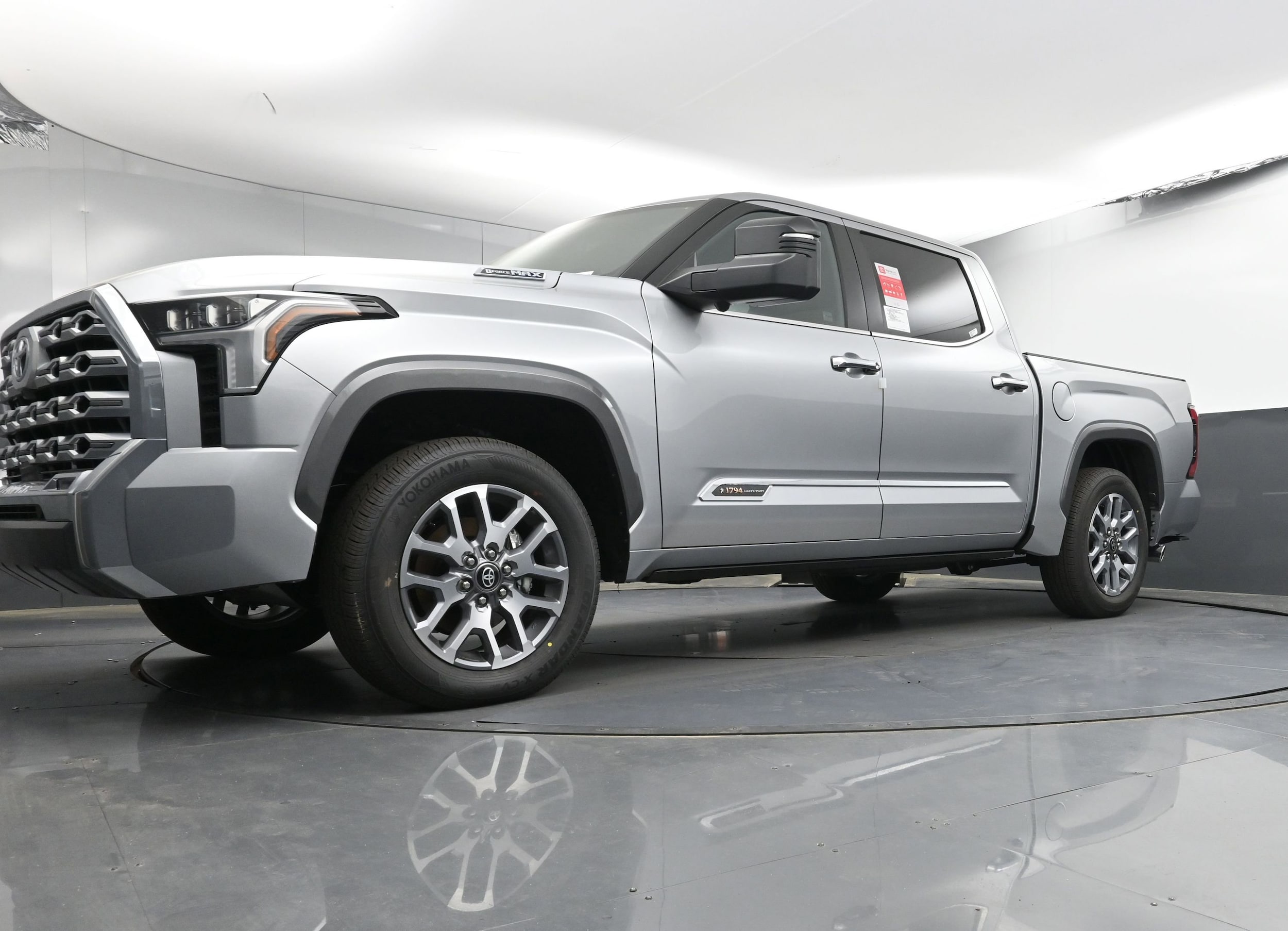 2025 Toyota Tundra 1794 Edition - Photo 9