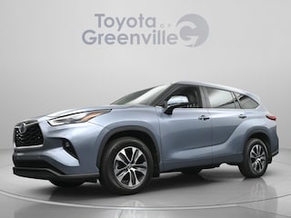 2023 Toyota Highlander Hybrid XLE SUV
