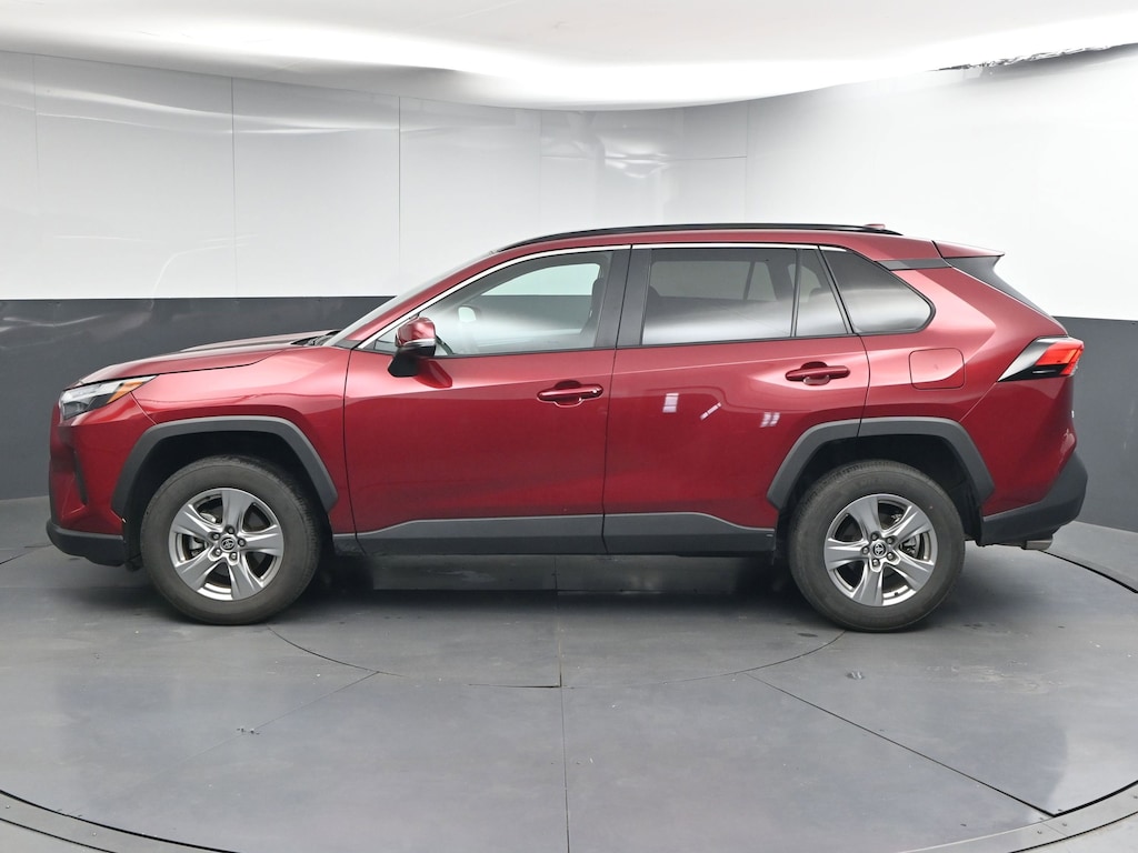 Used 2025 Toyota RAV4 XLE SUV