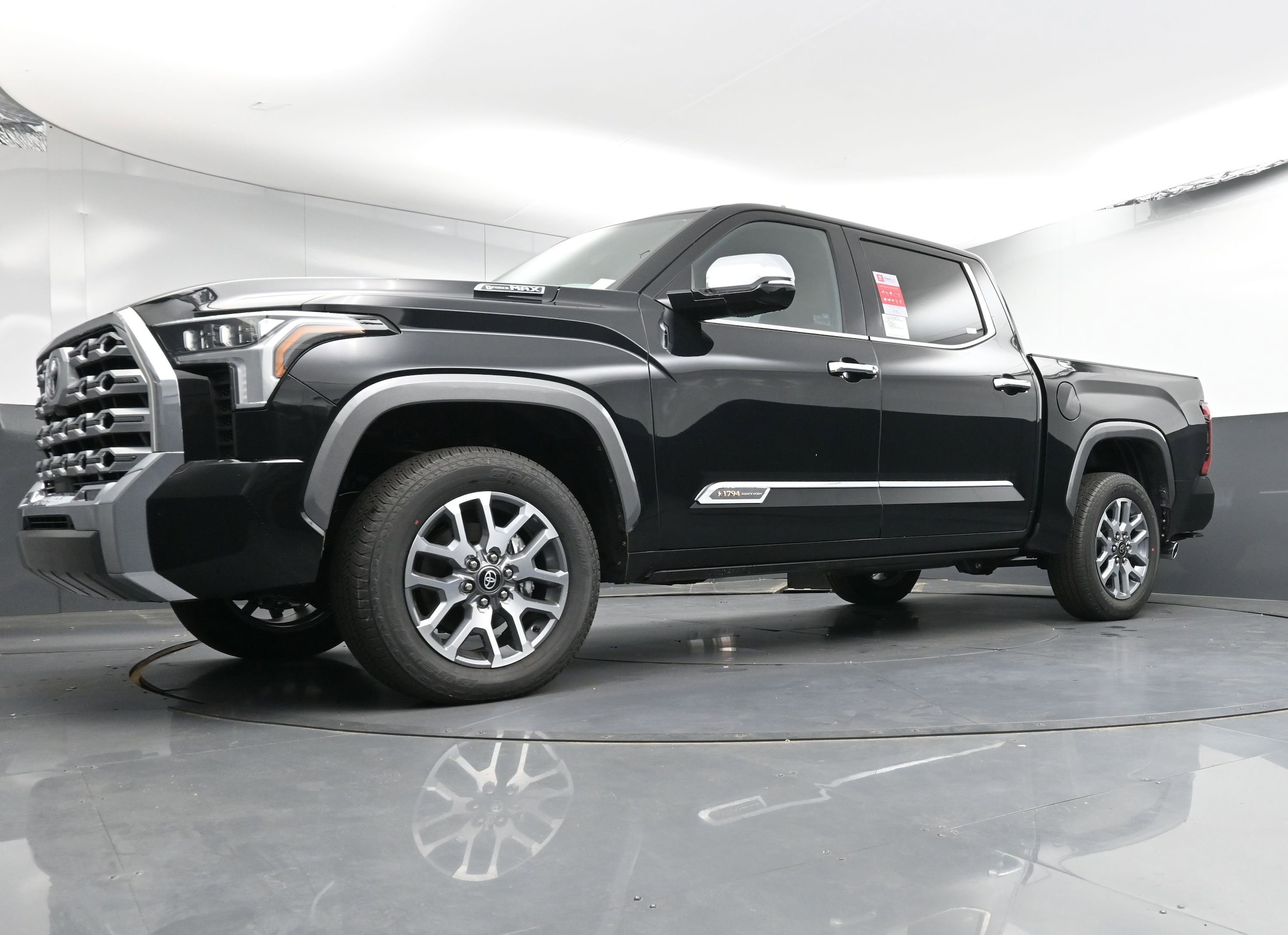 2025 Toyota Tundra 1794 Edition - Photo 18