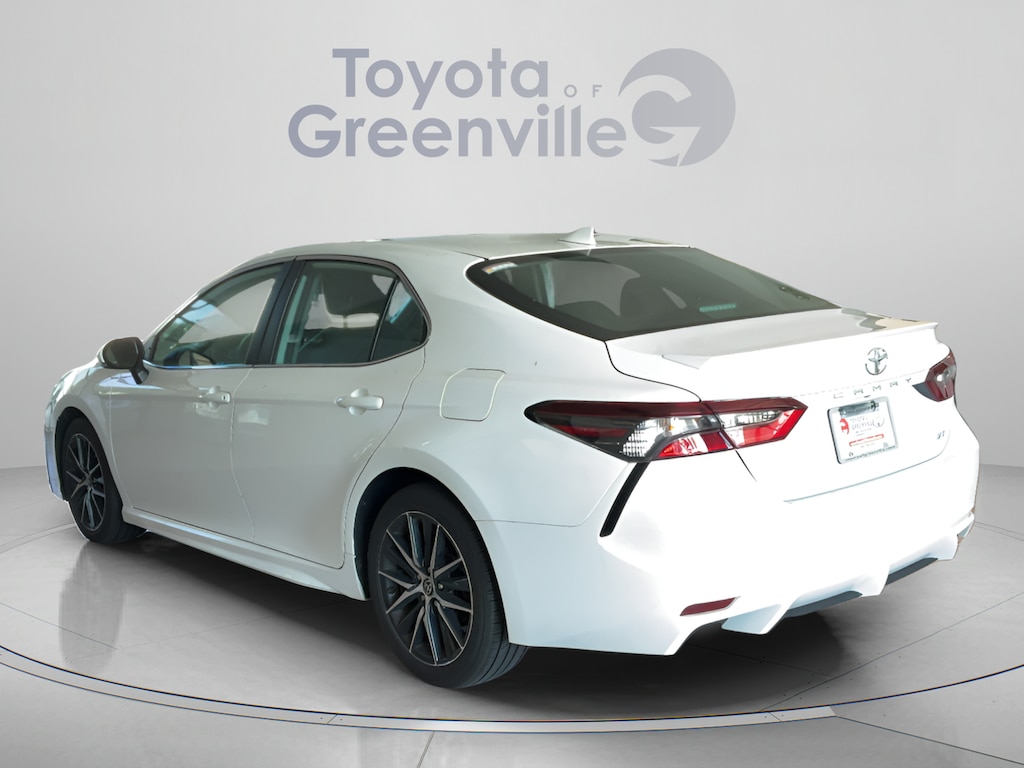 Used 2024 Toyota Camry SE Sedan