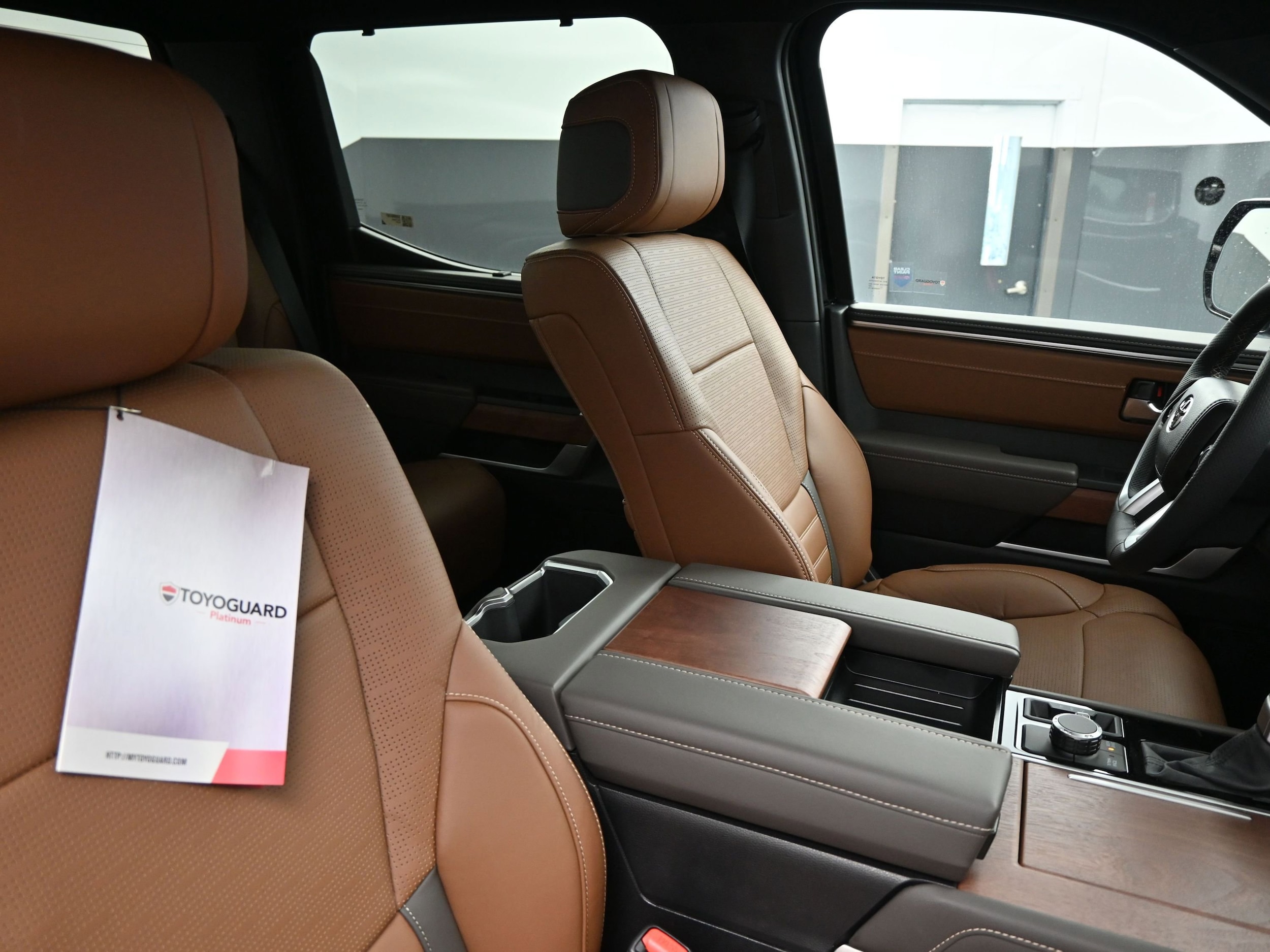 2025 Toyota Tundra 1794 Edition - Photo 16