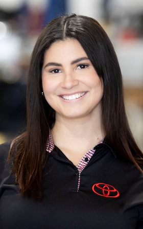 Staff member Hilary Rivas Diaz from ID_1e5af08c4785