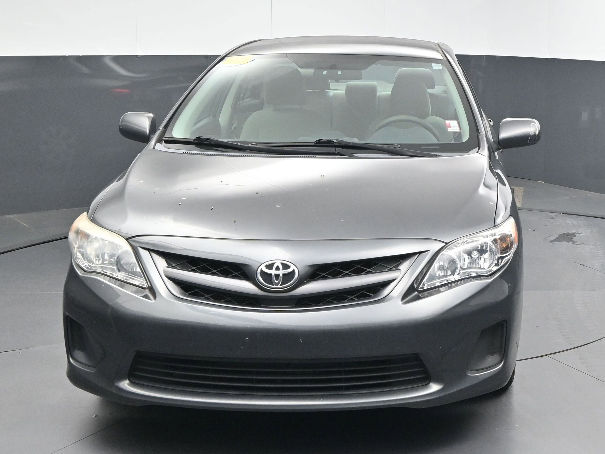 2013 Toyota Corolla L photo 2
