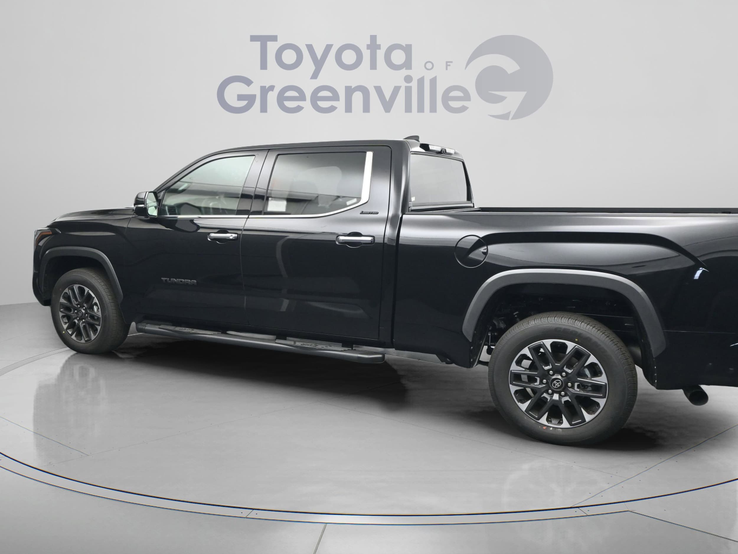 2026 Toyota Tundra Limited - Photo 5