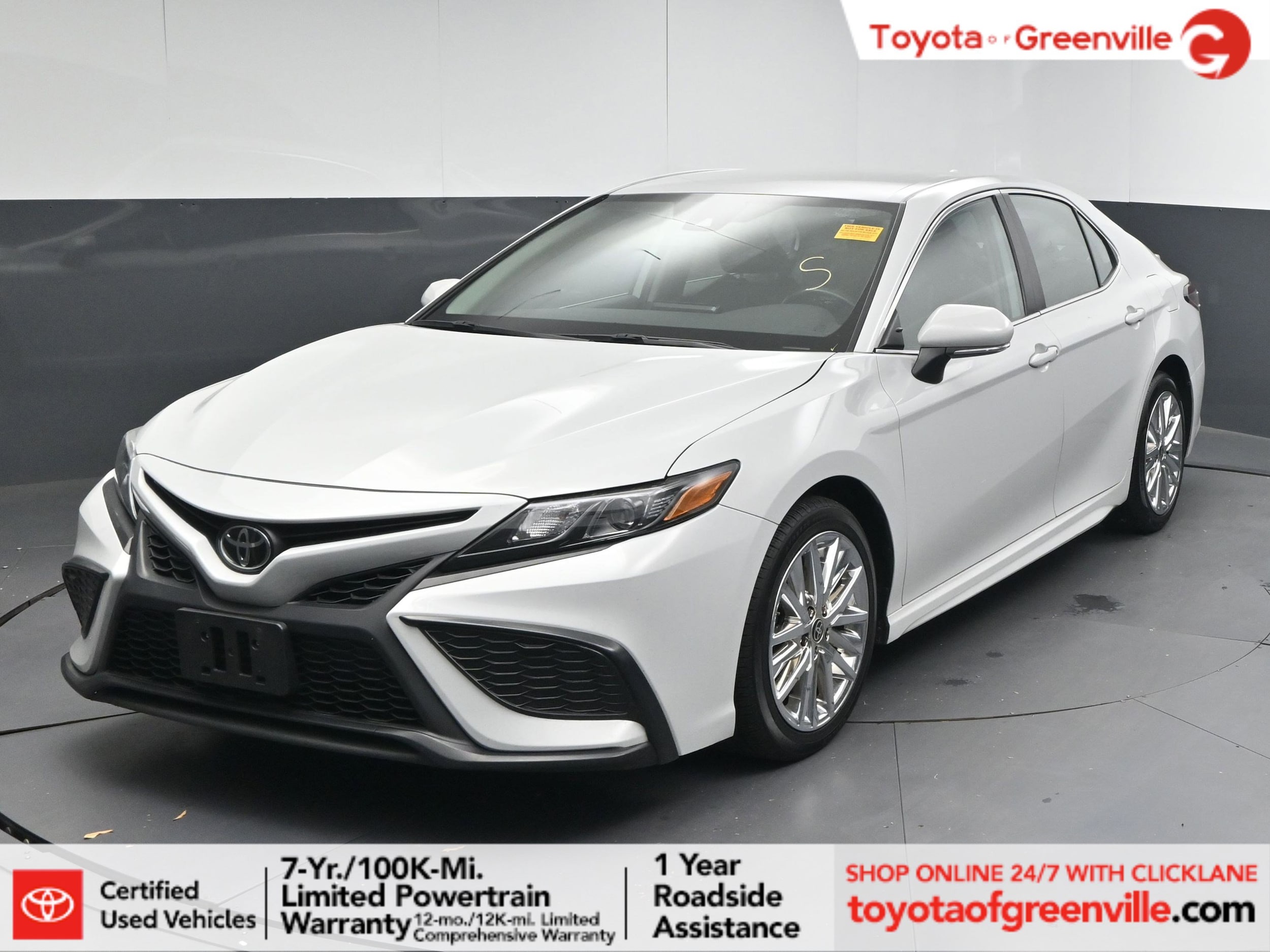 2023 Toyota Camry SE Sedan